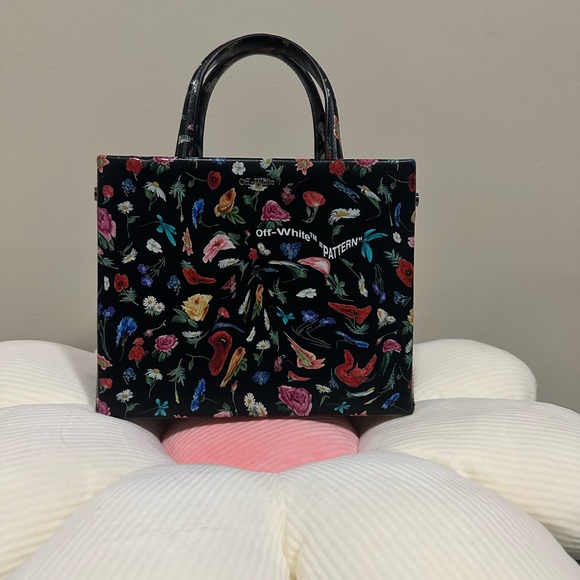 Off-White Handbag - Picture 3 of 9